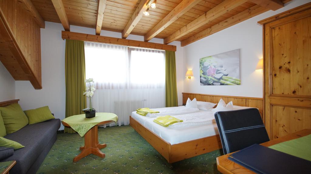 Hotel Schwarzenbergs Traube Glottertal Bagian luar foto