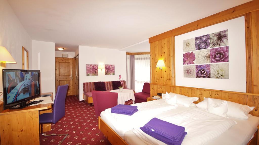 Hotel Schwarzenbergs Traube Glottertal Bagian luar foto
