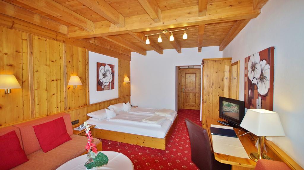 Hotel Schwarzenbergs Traube Glottertal Bagian luar foto
