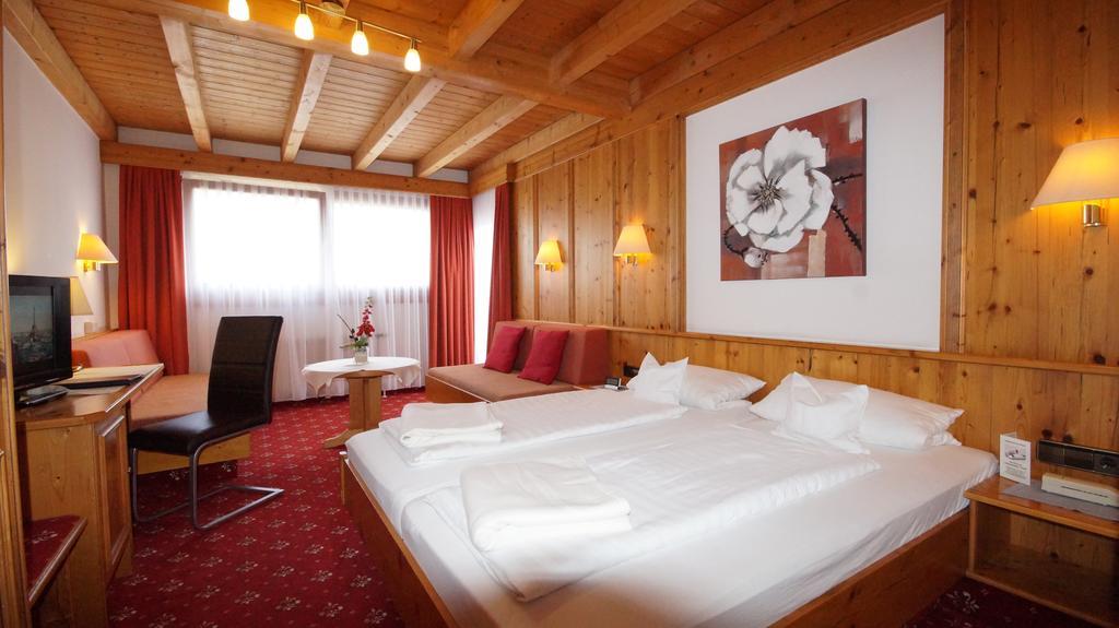 Hotel Schwarzenbergs Traube Glottertal Bagian luar foto