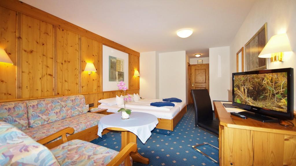 Hotel Schwarzenbergs Traube Glottertal Bagian luar foto