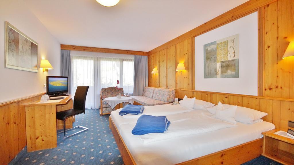 Hotel Schwarzenbergs Traube Glottertal Bagian luar foto