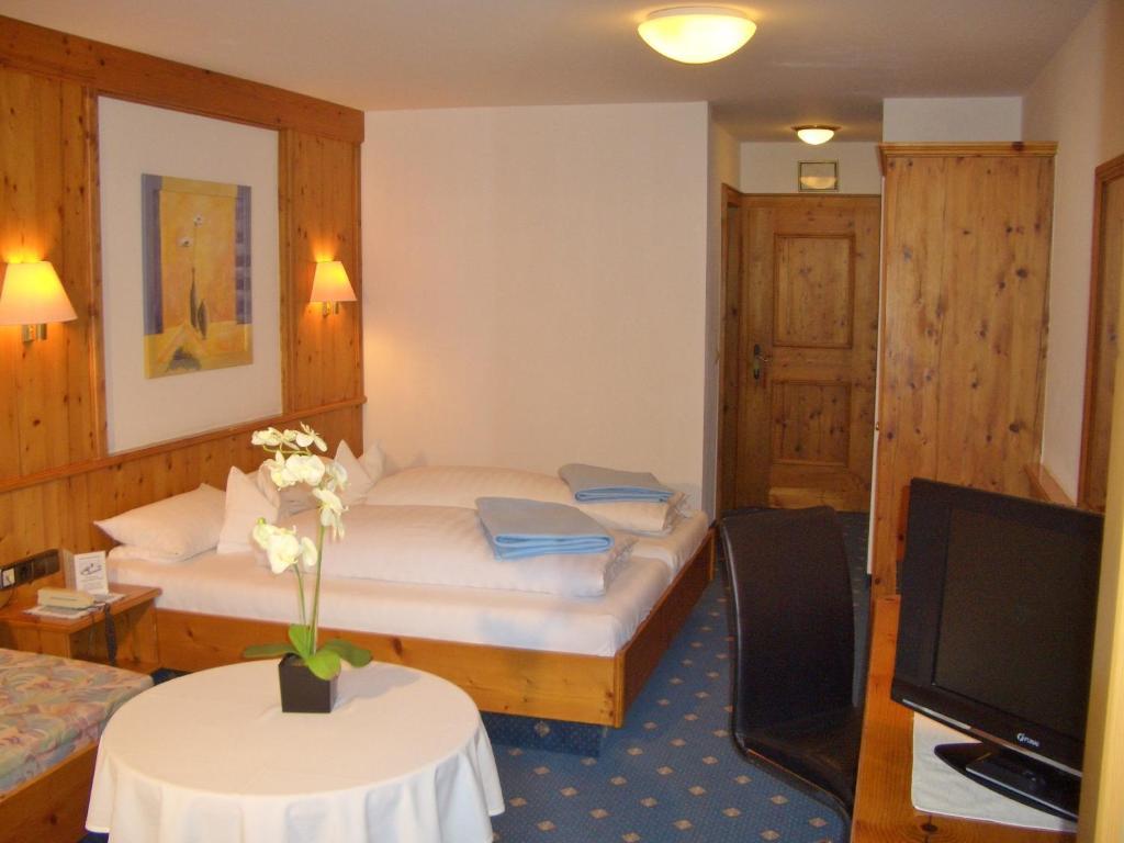 Hotel Schwarzenbergs Traube Glottertal Bagian luar foto